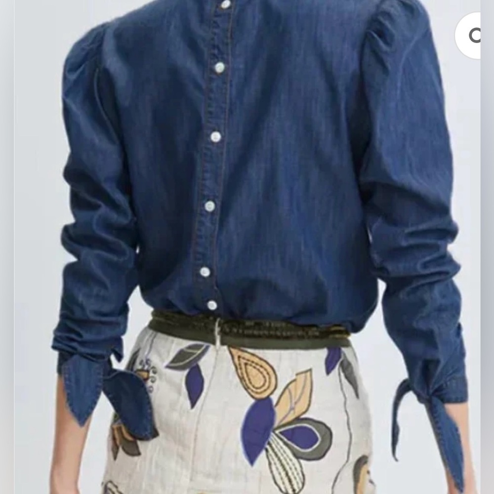 VERONICA Beard Isabel Chambray Puff
Sleeves Denim top